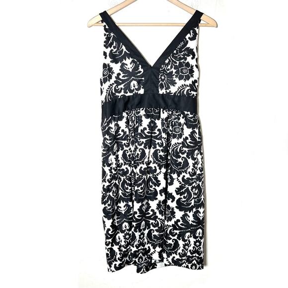 Loft white and black pleated fit and flare floral dress size 6 B56 - Picture 4 of 4